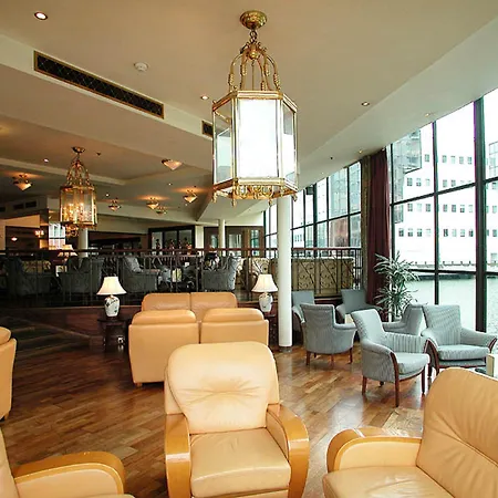 Britannia International Hotel Canary Wharf-3